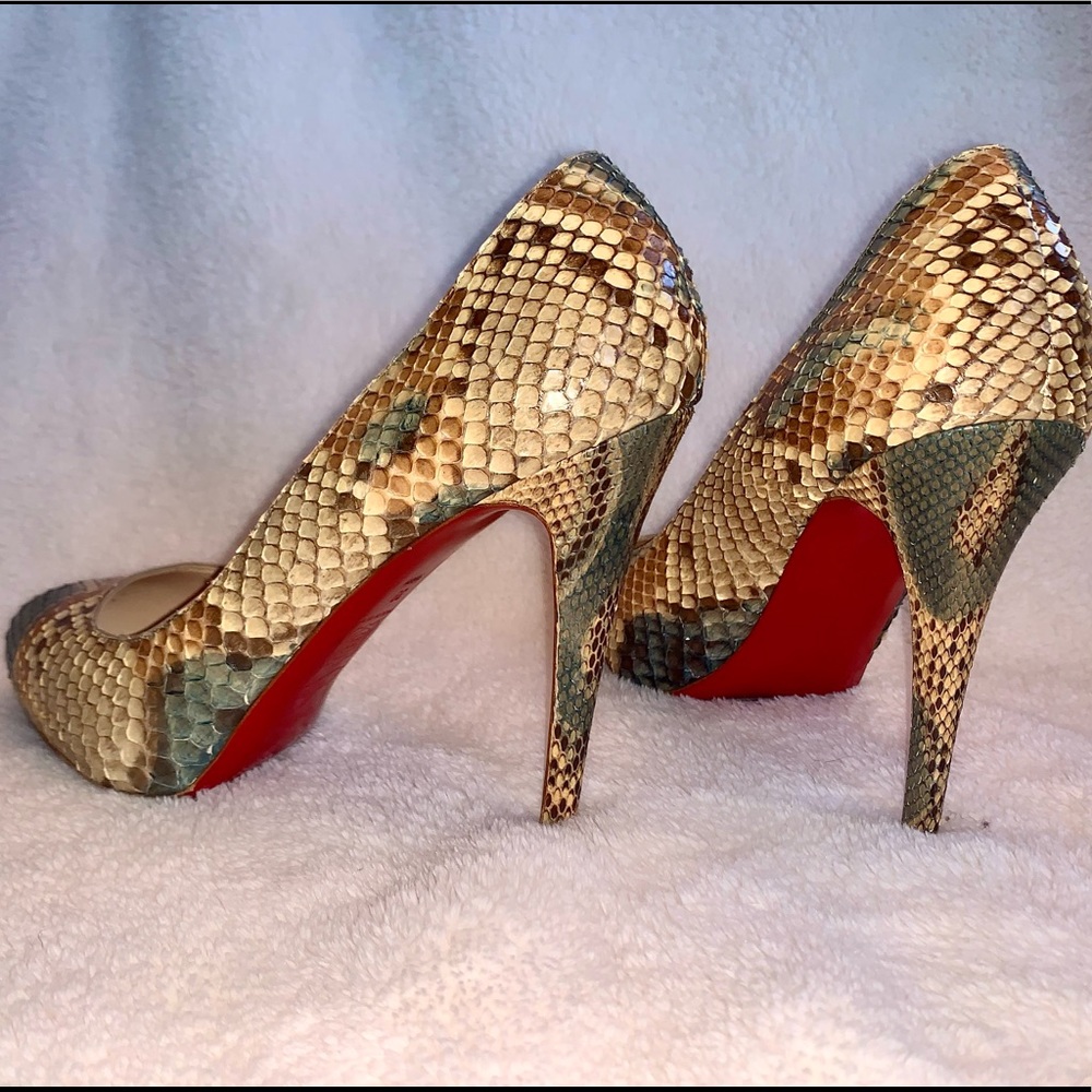 CHRISTIAN LOUBOUTIN Python Print Pumps